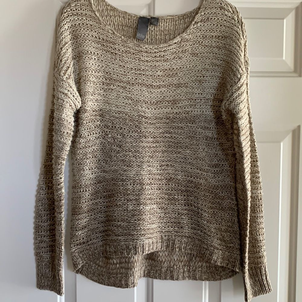 Quinn Sz Small Sweater Cream & tan colors